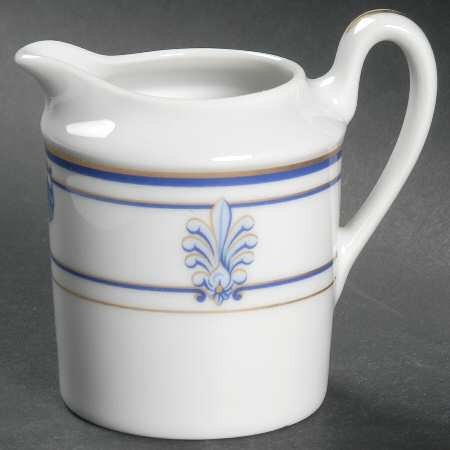 Shell & Thread (Limoges) Creamer