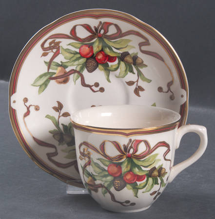 Tiffany Garland (Cream Background, England) Flat Cup & Saucer Set