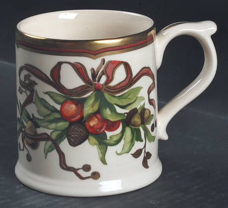 Tiffany Garland (Cream Background, England) Mug