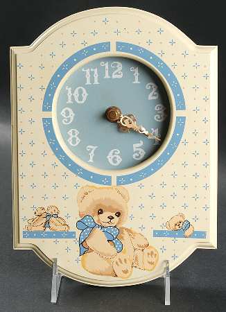 Country Bear Hanging Wall Clock