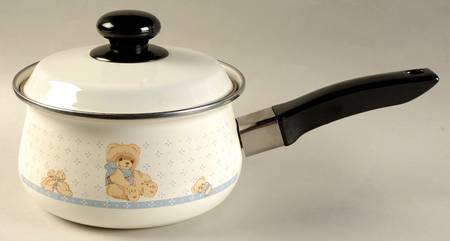 Country Bear 1.5qt Metal Covered Saucepan