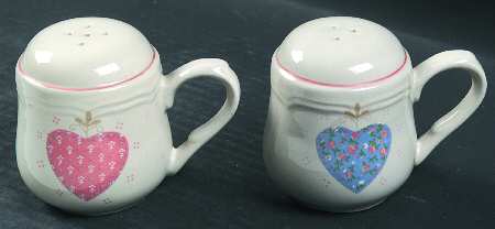 Heartwarming Stove Top Salt & Pepper Set