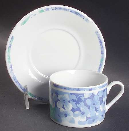 Hydrangea Flat Cup & Saucer Set