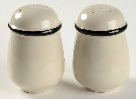 Kitchen Basics Black (Coupe) Salt & Pepper Set