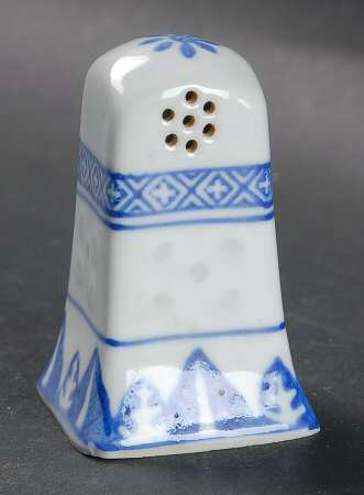 Rice Flower Pepper Shaker