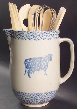 Sponge Blue (Animals or Hearts) Utensil Set (Holder & Utensils)