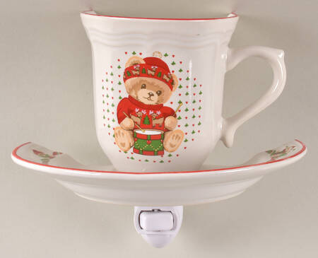 Theodore Bear's Christmas 4 3/8"-4 5/8" Night Light/Cup & Saucer HC