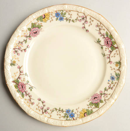 Primavera (Cream) Luncheon Plate