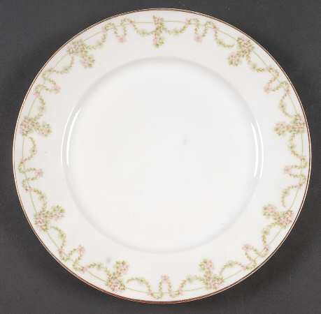Arbutus Luncheon Plate