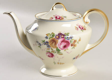 The Ascot Teapot & Lid