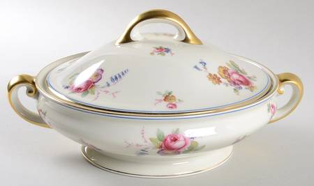 The Ascot Round Covered Vegetable