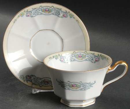 Beaumont Footed Cup & Saucer Set