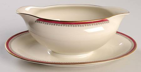 Bedford Gravy Boat with Attached Underplate