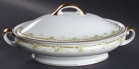 Biltmore Oval Covered Vegetable