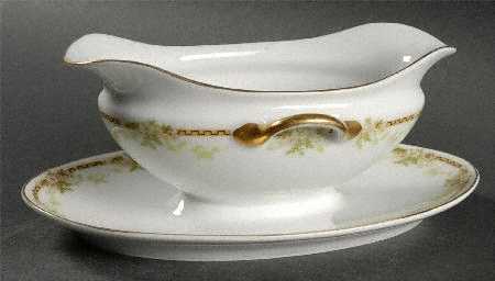 Biltmore Gravy Boat with Attached Underplate