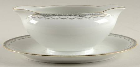 Bolton Gravy Boat with Attached Underplate