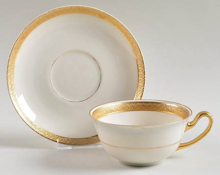 The Bray Flat Cup & Saucer Set by Tirschenreuth