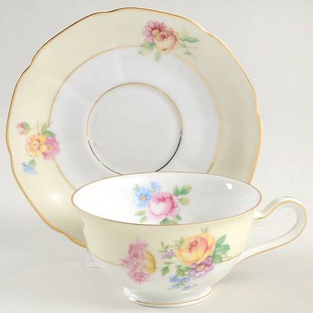 Carlton Footed Cup & Saucer Set