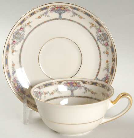 The Chatham Flat Cup & Saucer Set