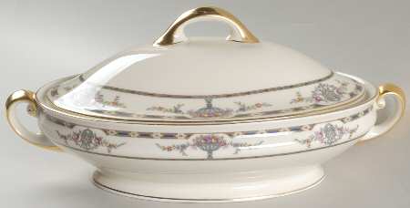 The Chatham Oval Covered Vegetable