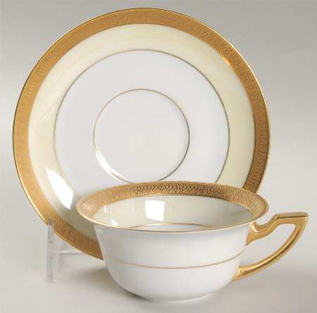 Clifton (Cream Border) Flat Cup & Saucer Set