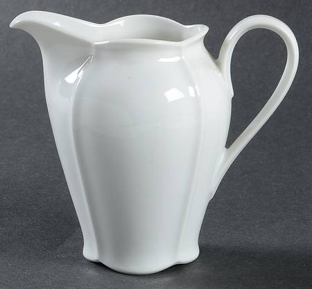 Cortina White Creamer