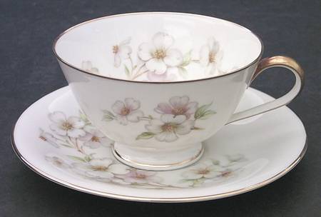 Dogwood Footed Cup & Saucer Set