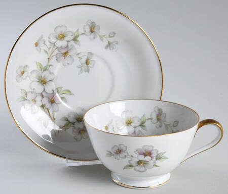 Dogwood Footed Cup & Saucer Set