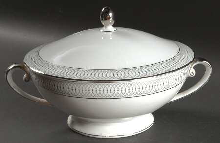 The Elgin Round Covered Vegetable