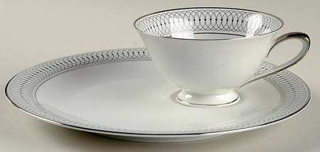 The Elgin Snack Plate & Cup Set