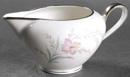 Entrancing Creamer