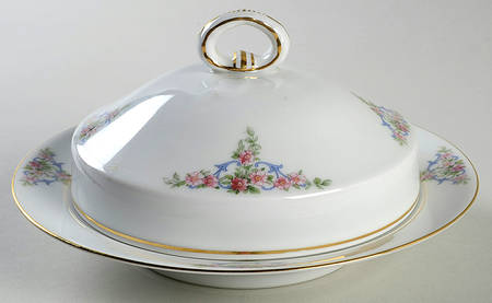 The Eton Round Covered Butter with Strainer