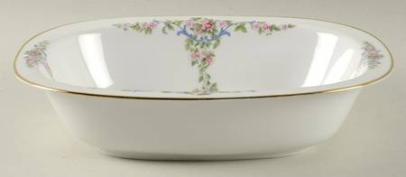 The Eton 9" Oval Vegetable Bowl