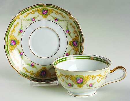 Euston Footed Cup & Saucer Set
