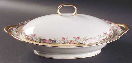 Franklin Oval Covered Vegetable