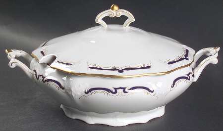 Gloriette Round Covered Vegetable