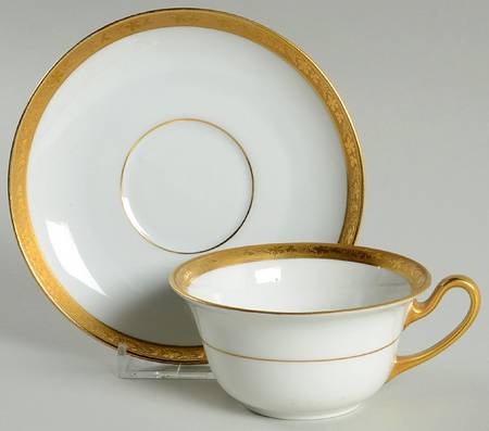 Grape Vine Flat Cup & Saucer Set