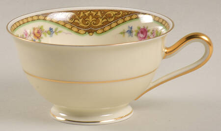 The Grimsby Footed Cup