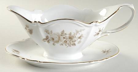 Heidi Gravy Boat with Attached Underplate