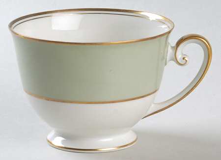 Huntly Footed Cup