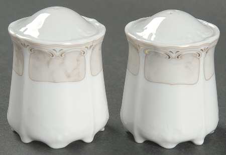 Jacqueline Salt & Pepper Set
