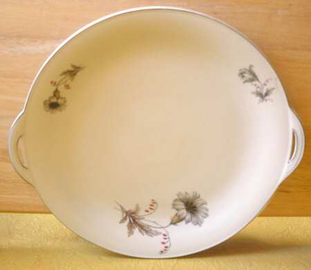The Kennet Handled Cake Plate