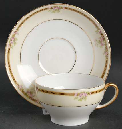 Madison Oversized Cup & Saucer Set