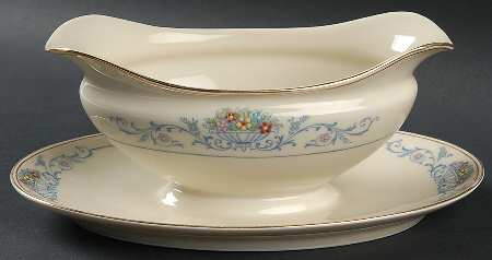 The Malvern Gravy Boat with Attached Underplate