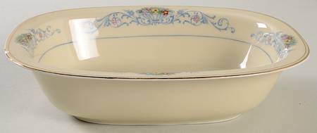 The Malvern 9" Oval Vegetable Bowl