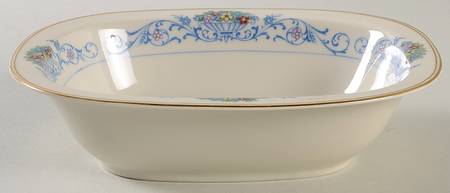 The Malvern 8" Oval Vegetable Bowl