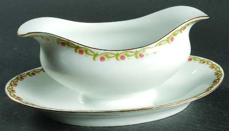 The Mettenburg Gravy Boat with Attached Underplate