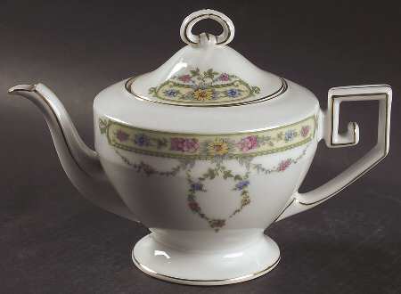 Monmouth Teapot & Lid