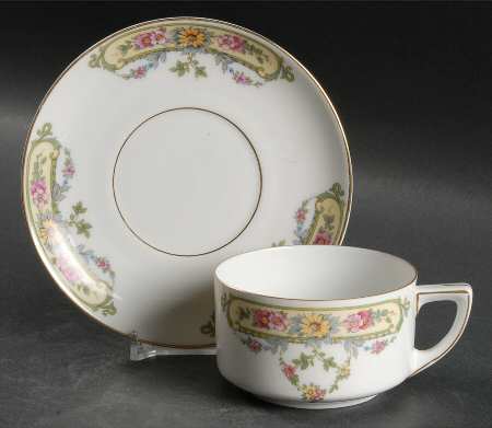 Monmouth Flat Cup & Saucer Set