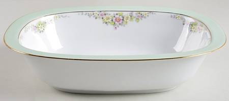 The Montrose 9" Oval Vegetable Bowl